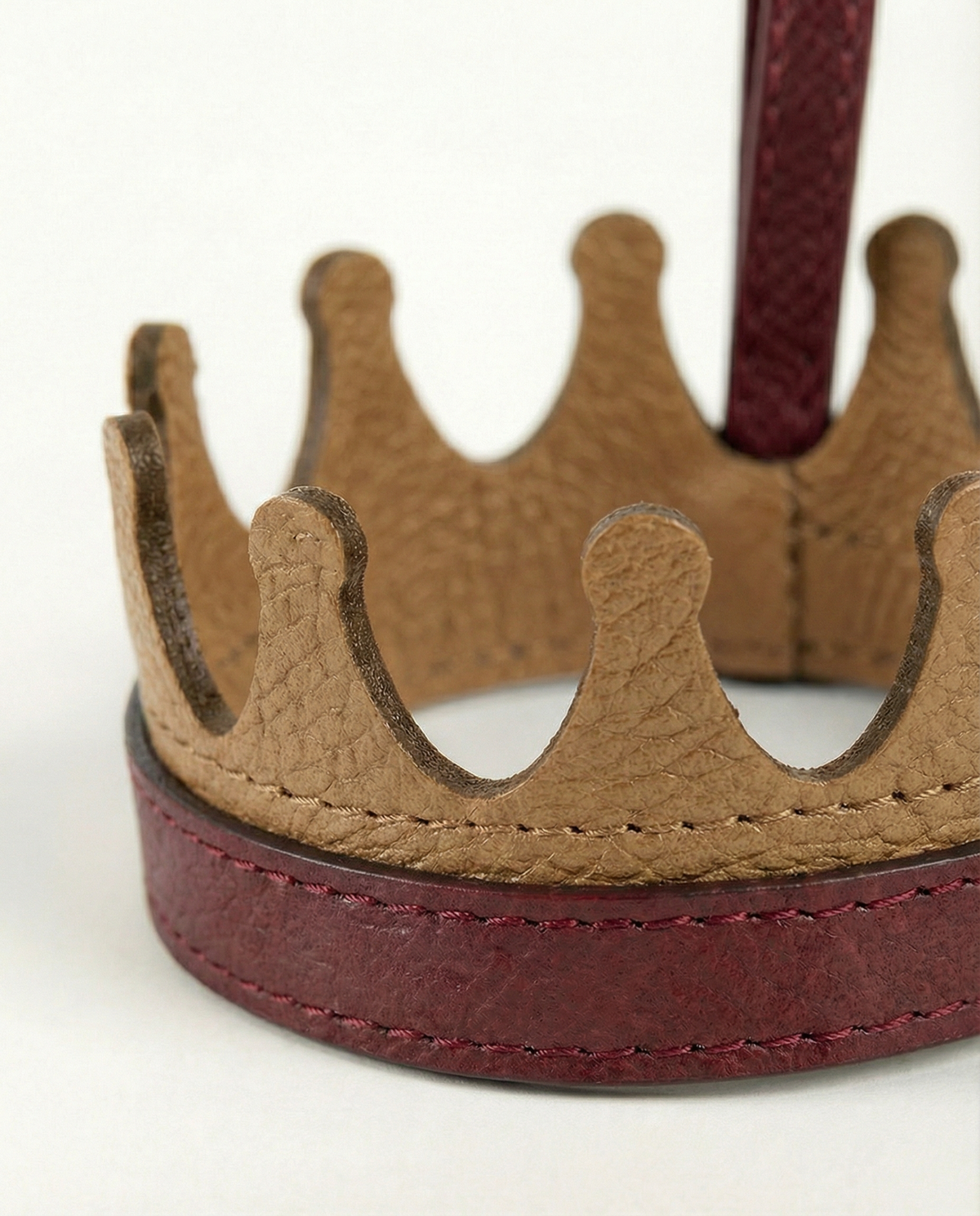 Crown Charm - CamelXBurgundy - detail view